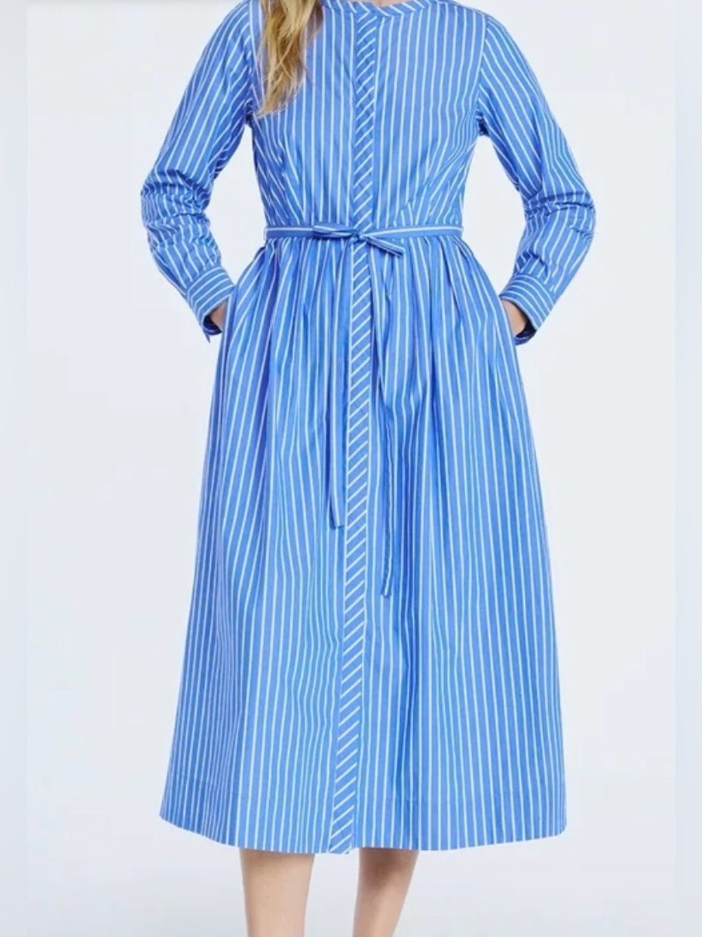 Blue and White Pleated Cotton Blue and White Midi Dress ~ Women’s 12/14 ~